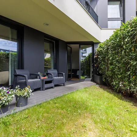 Blue Portova Apartment *